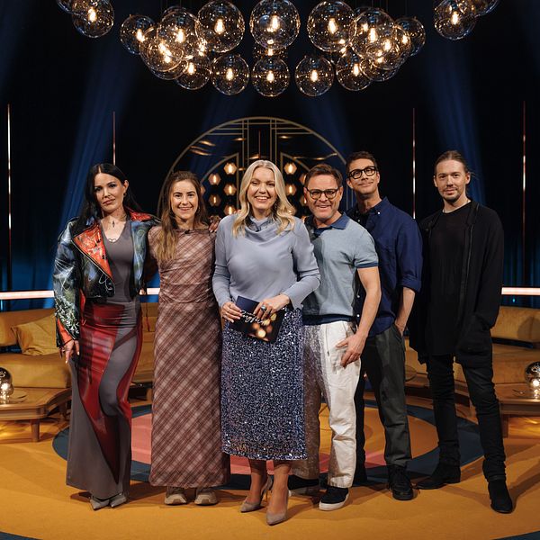Miriam Bryant, Ebba Andersson, Carina Bergfeldt, Kim Sulocki, Ola Forssmed och Tobias Forge.