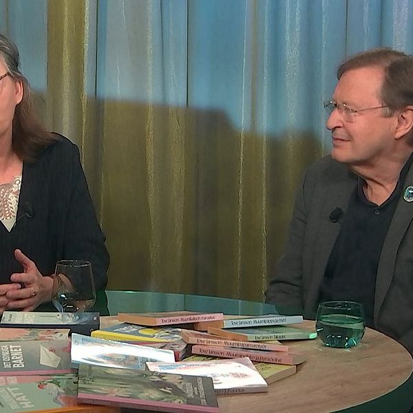 Ulrika Milles och Claude Markus berättar om hur Tove Janssons liv speglas i Muminberättelserna.