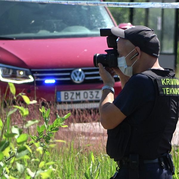 Polisfotograf vid mordplats i Hamrånge