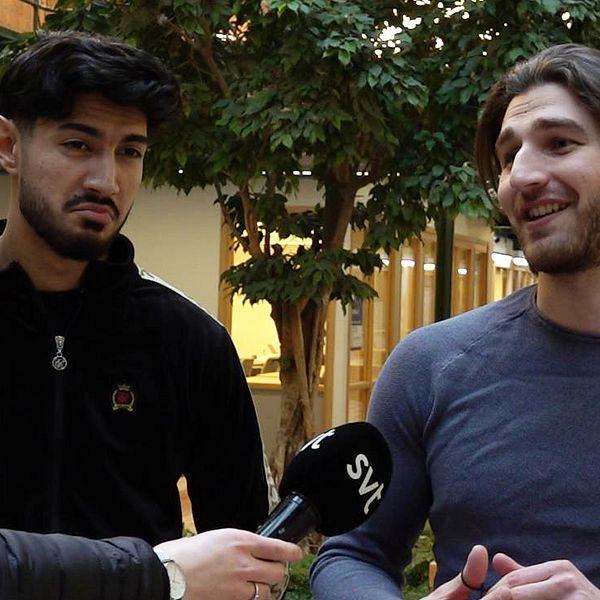 Två studenter på högskolan i Halmstad.