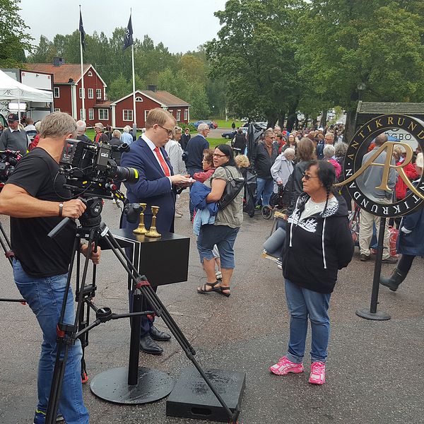 Bakom kulisserna på Antikrundan som besöker Högbo.