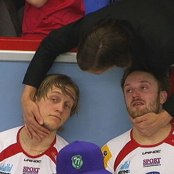 Andreas Lindkvist och Anton Samuelsson – profiler i Granlo BK, Poplaget från Sundsvall som tog sig ända upp i Superligan. Men det blev bara fyra säsonger i högsta ligan. Ett stålbad väntade laget efter den rekonstruktion man till slut tvingades till