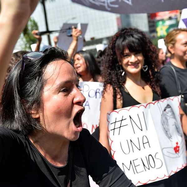 Demonstrationerna har spridit sig till bland annat Mexiko.