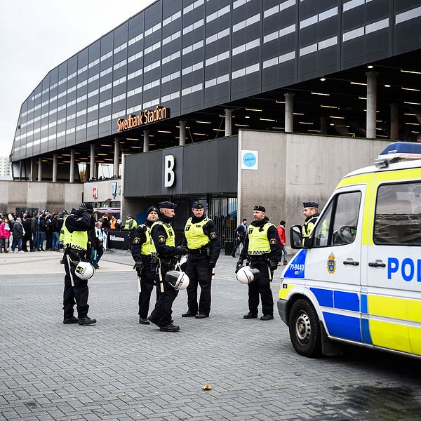 Supporterbråk Malmö MFF Hammarby polismisshandel