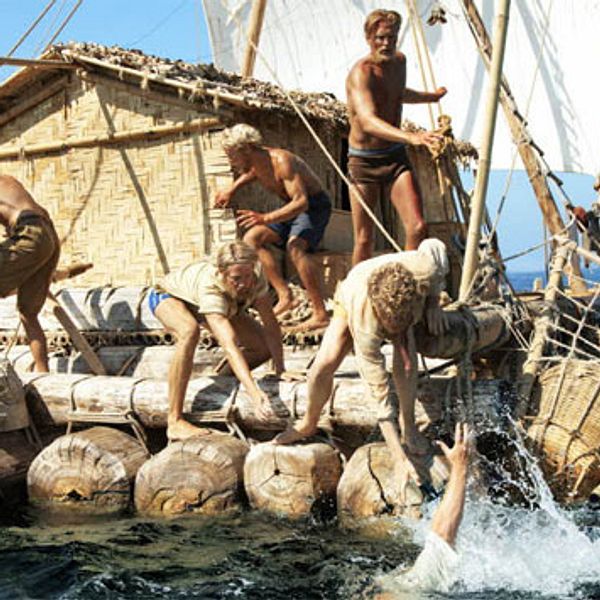 Bild från norska ”Kon-Tiki” – en väldigt manlig produktion.