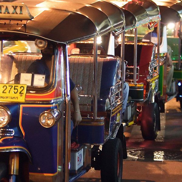 Tuktuk-taxibilar i Thailand