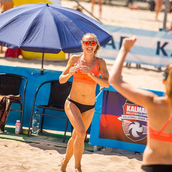 Sara Cavretti har utsetts till Årets genombrott i svensk beachvolley.