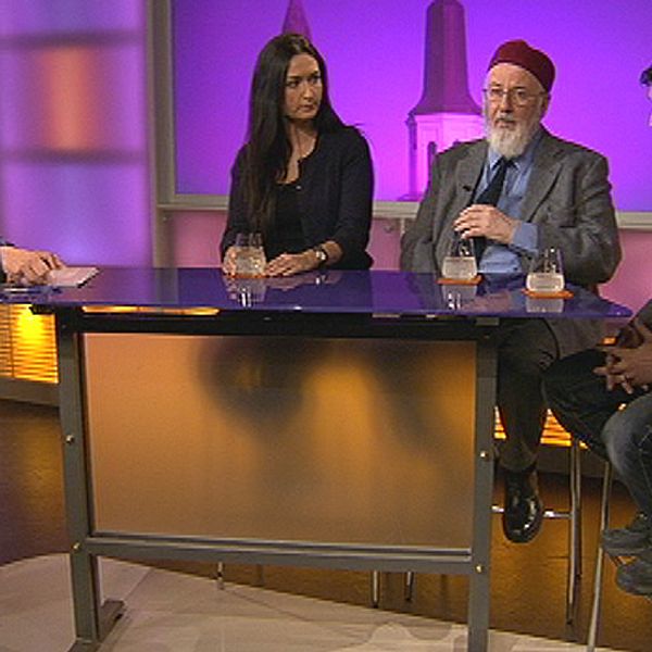 Paneldebatt i Agenda: Kan man vara muslim och samtidigt engagerad i Socialdemokraterna?