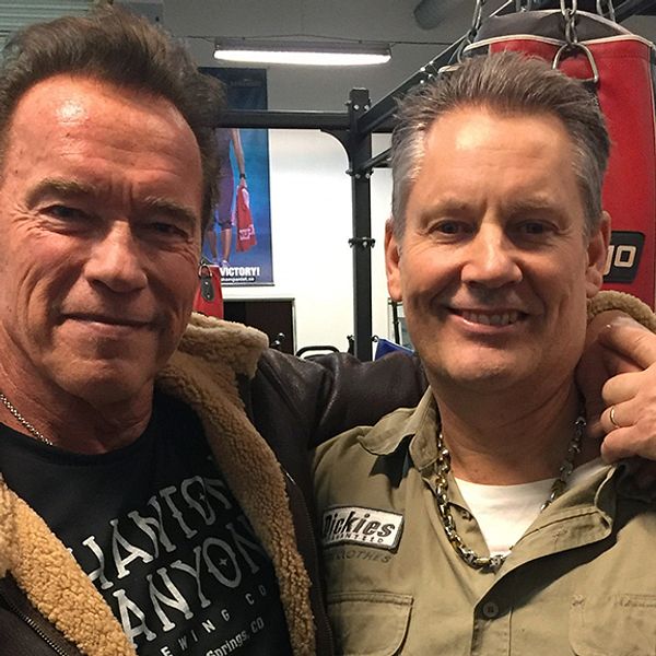 Hollywoodstjärnan Arnold Schwarzenegger stod för ett minst sagt oväntat besök när han besökte ett gym i Kungsbacka på onsdagsförmiddagen.