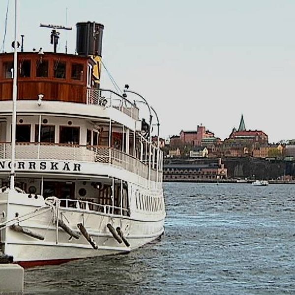 Waxholmsbåt vid kaj