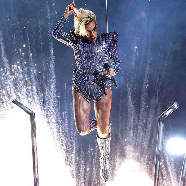 Lady Gaga under Superbowl-framträdandet.