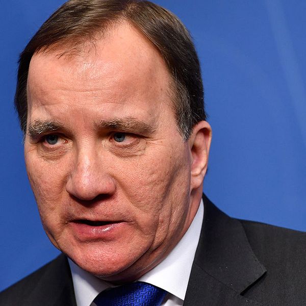 Statsminister Stefan Löfven reagerar på bombdådet mot polischefen.