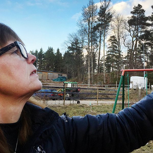 Åsa Strandberg blev av med den fasta telefonin för fyra år sedan. Sedan dess har familjeföretaget tampats med att få en pålitlig mobilsignal.