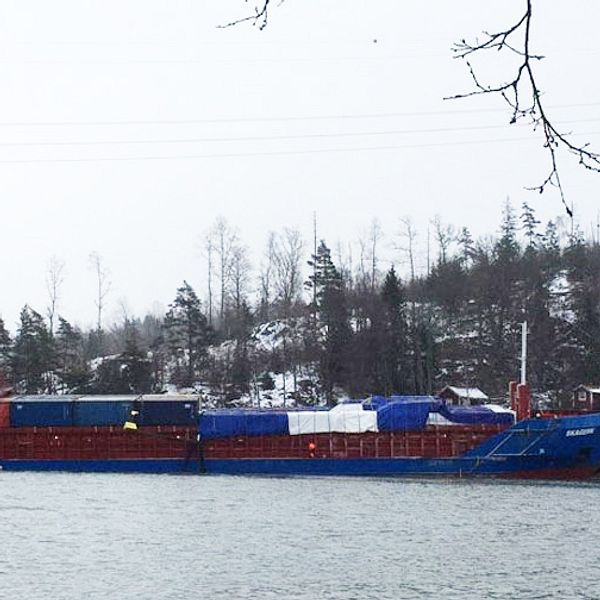 Ännu ett fartyg har gått på grund i Göta älv.