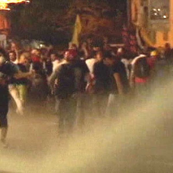 Vattenkanoner sattes in mot demonstranter i Ankara