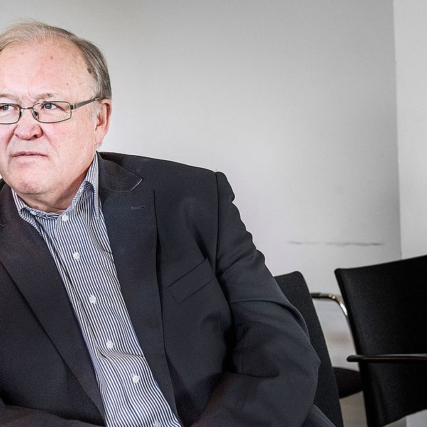 Göran Persson ser funderam ut