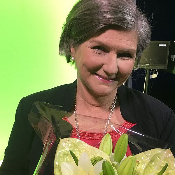 Helen Tronstad, meteorolog på SVT: ”Det känns härligt att gå i pension”, säger hon efter att ha blivit avtackad i direktsändning.