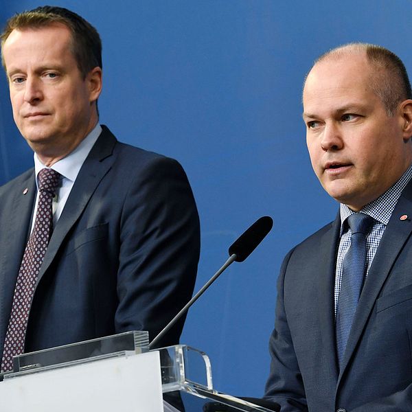 Inrikesmiinister Anders Ygeman och justitie- och migrationsminister Morgan Johansson