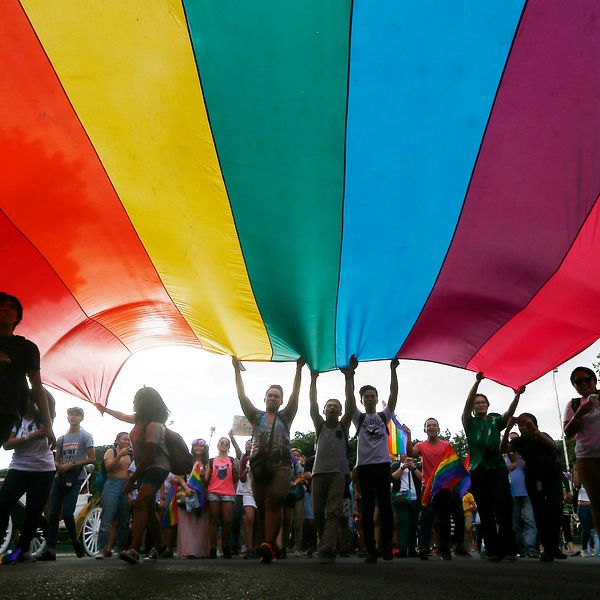 En prideparad i Filippinernas huvudstad Manila (Arkivbild)