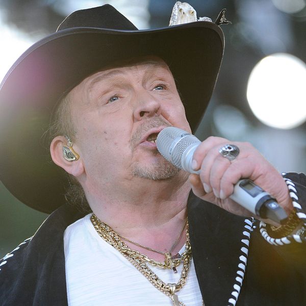 Olle Jönsson är sångare i dansbandet Lasse Stefanz som är nominerade till en Guldklave.