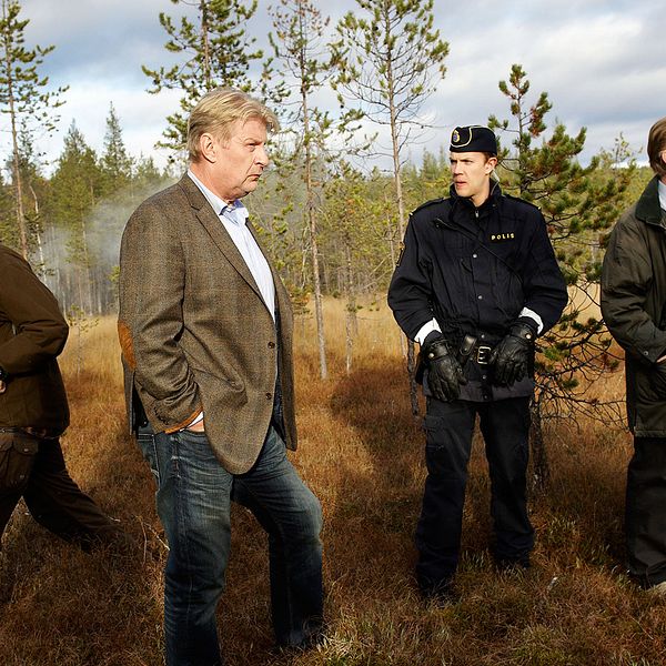 Skådespelarna Rolf Lassgård, Peter Stormare och regissören Kjell Sundvall under inspelningen av Jägarna 2, 2010.
