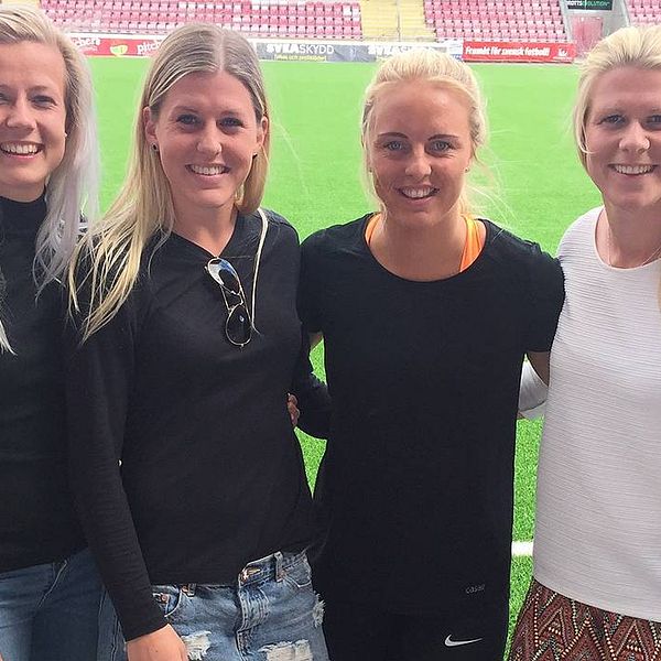 Eskilstuna United-spelarna Hanna Glas, Olivia Schough, Mimmi Larsson och Emelie Lundberg.