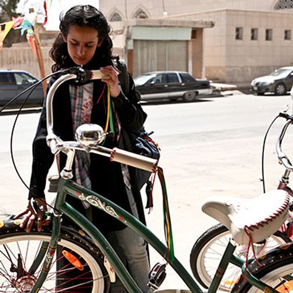 Scen ur filmen ”Den gröna cykeln”.