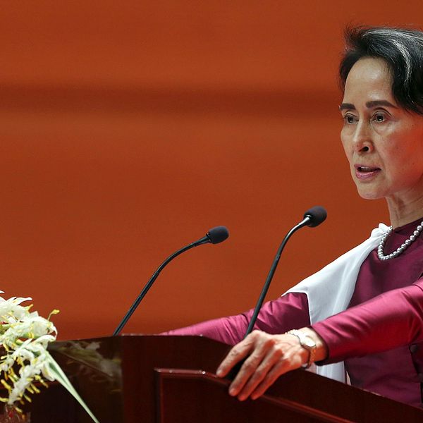 Burmas ledare Aung San Suu Kyi vann Nobels fredspris 1990, men har sedan dess mött omfattande kritik.