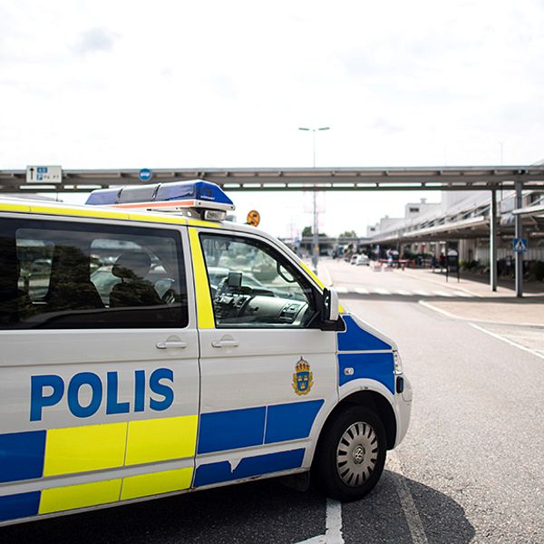 Polisen på plats utanför Landvetters flygplats.