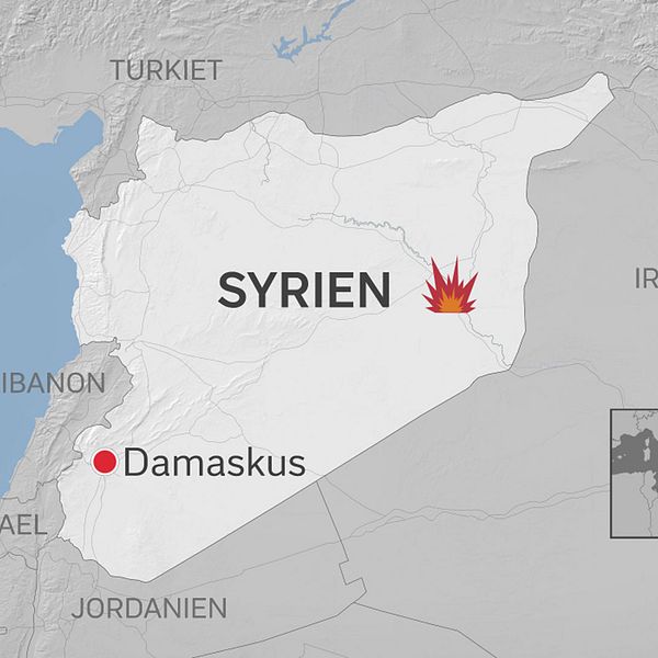 Många flyktingar ska ha dödats av en bilbomb som Islamiska staten (IS) utlöst i östra Syrien, enligt Syriska människoröttsobservatoriet (SOHR).