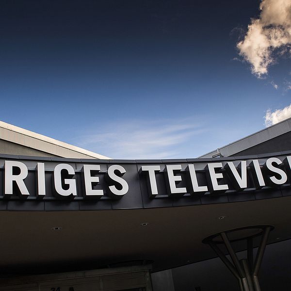 En SVT-profil anklagas nu för sexuella trakasserier och grova sexuella övergrepp.
