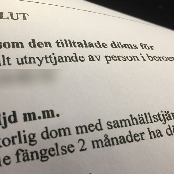 Rätten slår fast att patienten haft särskilda svårigheter att värja sin sexuella integritet.