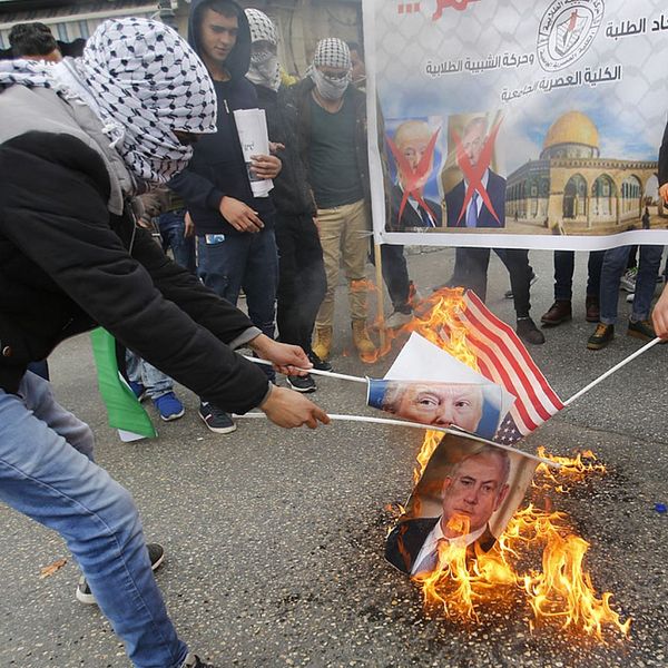 USA:s president Donald Trumps beslut att erkänna Jerusalem som Israels huvudstad har lett till kraftiga protester. På bilen protester i Ramallah på Västbanken. Arkivbild.