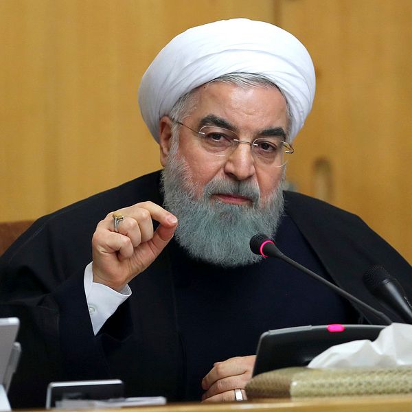 Irans president Hassan Rouhani vid ett regeringsmöte på söndagen.