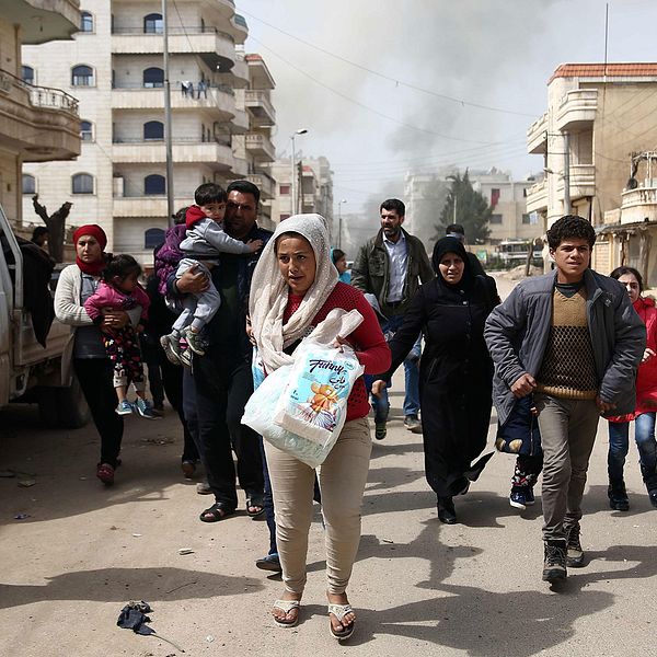 Civila invånare i Afrin. Turkiska styrkor och deras allierade har tagit kontroll över stadens centrala delar.