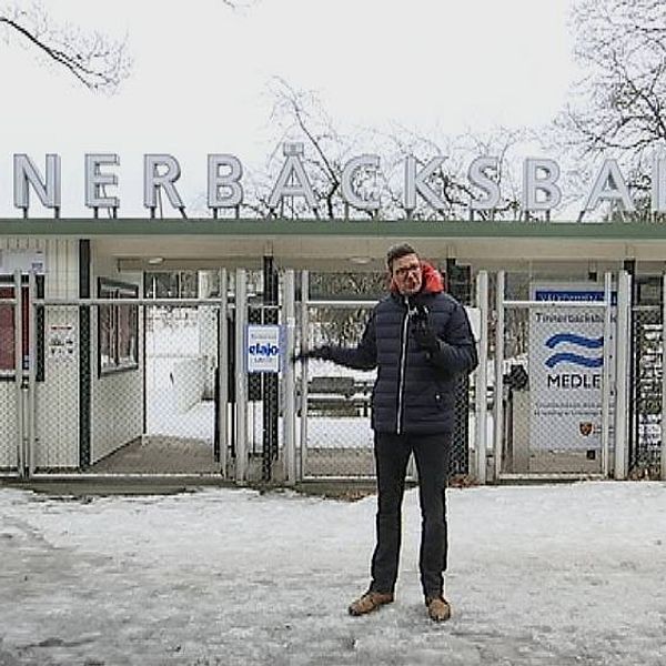 Tinnerbäcksbadet i Linköping och reporter Fredrik Ahl