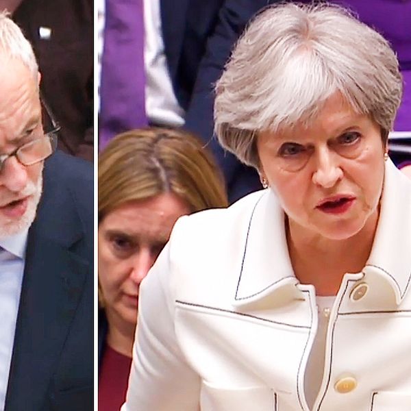 Labourledaren Jeremy Corbyn ifrågasatte premiärminister Theresa Mays beslut att inte konsultera parlamentet före den militära insatsen i Syrien.