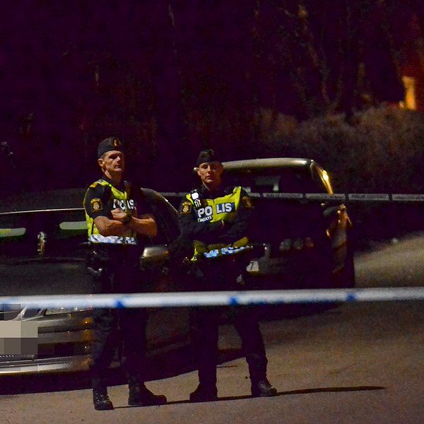 En omfattande polisinsats inleddes i Ödeshög under onsdagskvällen, Åklagarmyndigheten bekräftade under natten att en person anhållits på sannolika skäl misstänkt för mord.