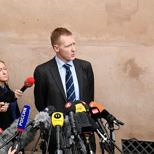 Åklagare Jakob Buch-Jepsen håller en presskonferens efter Peter Madsens livstidsdom i Byreten i Köpenhamn.
