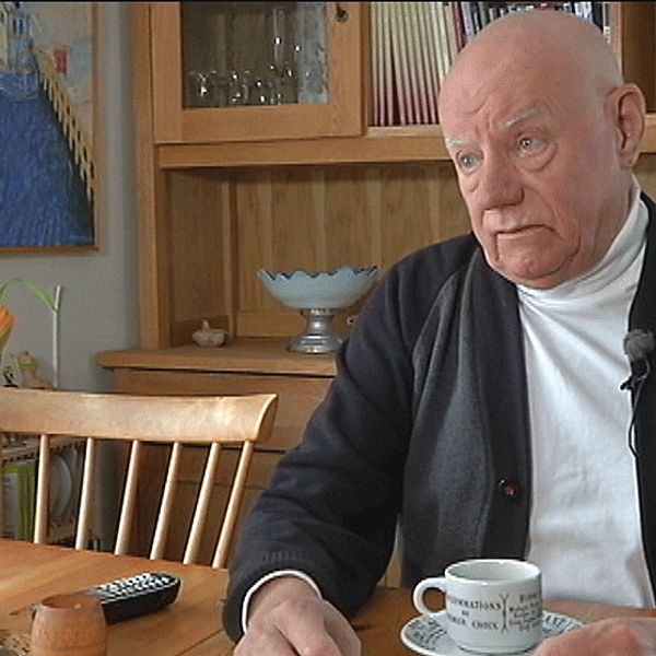 Bengt Ahlsén i Oskarshamn har slussats mellan fyra olika sjukhus.