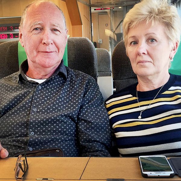 Andrew och Elena McDonald bor i Malaga i Spanien och var i Sverige för att hälsa på vänner i Askersund, när de fastnade i tågkaoset.