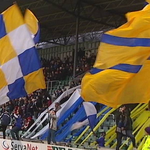 Publikrusning till derbyt mellan GIF Sundsvall och Östersunds FK.