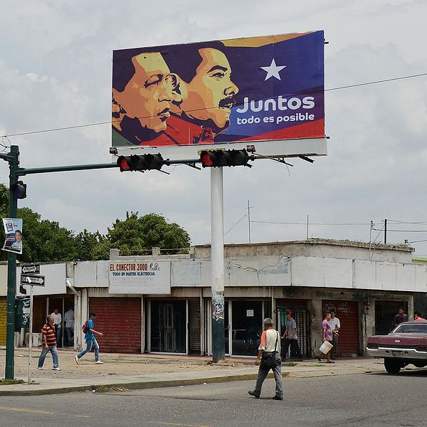 Valreklam i Venezuela föreställande den sittande presidenten Nicolas Maduro och avlidne Hugo Chavez.