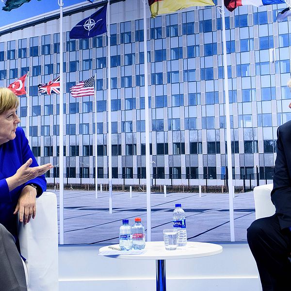 Angela Merkel och Donald Trump träffades redan på onsdagen. I dag håller Nato-länderna ett extrainsatt möte.