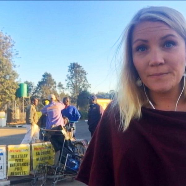 SVT:s reporter Liselott Lindström i Harere, Zimbabwe.