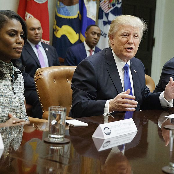 Omarosa Manigault Newman var president Trumps närmaste rådgivare i afroamerikanska frågor. Hon anklagar nu Trump för rasism.