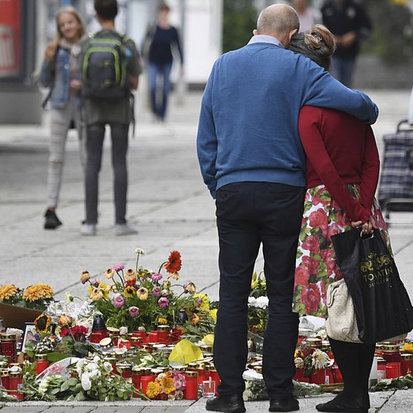 I staden Chemnitz i Sachsen väntas nya demonstrationer efter söndagens knivdåd då en 35-årig man dödades.