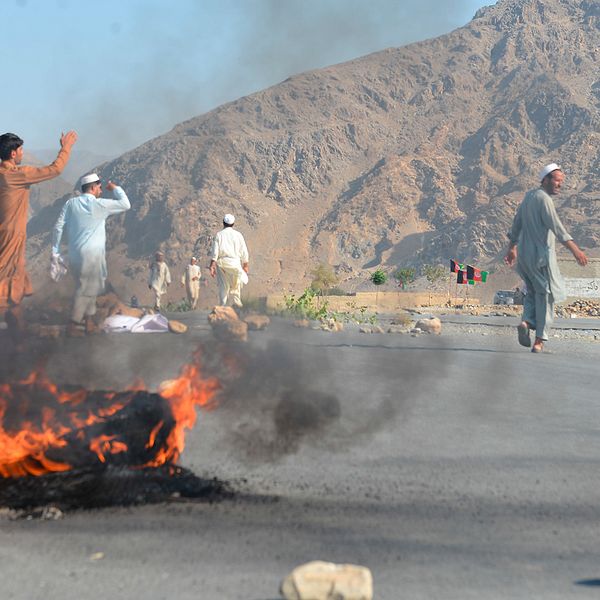 En självmordsattack skakade distriktet Momandara i östra Afghanistan den 11 september. Självmordsbombaren utlöste sin väst mitt i en folkmassa. 25 personer dog och 130 skadades, enligt lokala myndigheter.