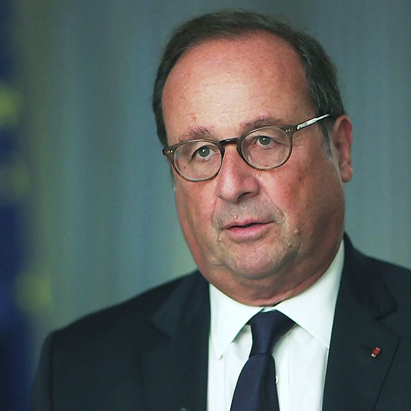 Frankrikes före detta president François Hollande intervjuas i Agenda