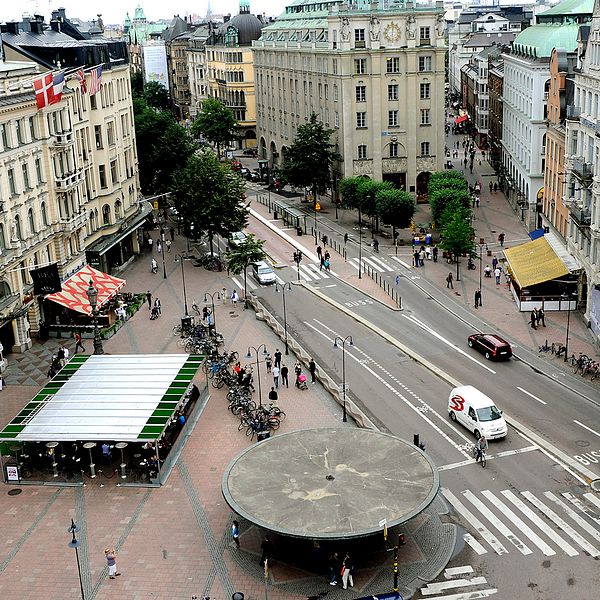 Stureplan, med ”svampen” i förgrunden.